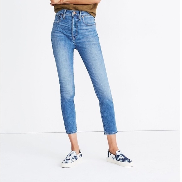 Madewell 11" High-Rise Skinny Crop Jeans in Meadowlake Wash - Picture 1 of 7